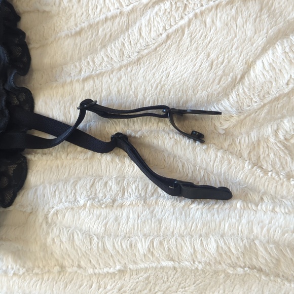 Like New Victoria's Secret Stocking Belt - Picture 3 of 10